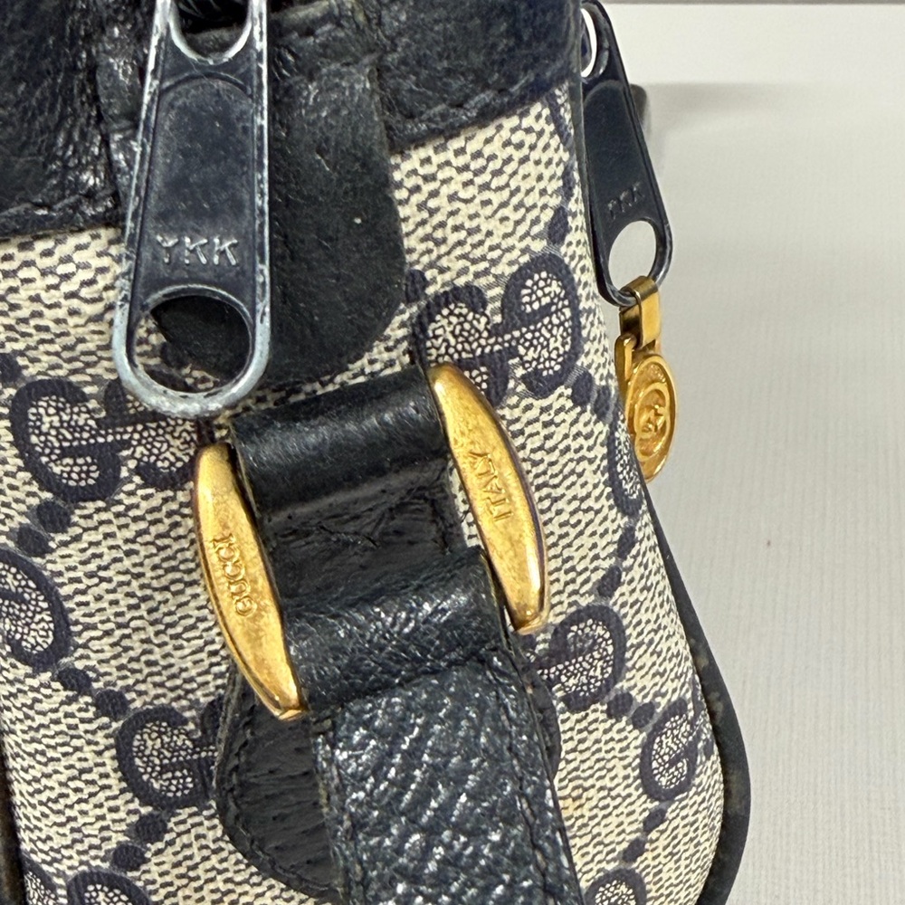 Gucci Blue Crossbody Bag with Red Stripe - Picture 6 of 15